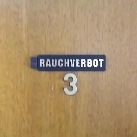 汽车旅馆 Jeje Und Anna's Eifel Haus 蒙绍