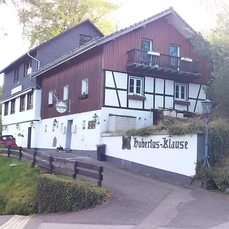 Jeje Und Anna's Eifel Haus Motel 3*