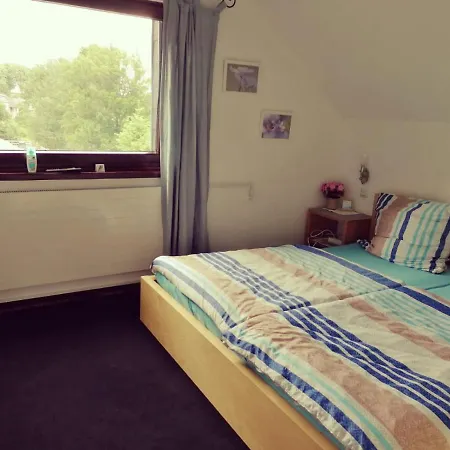 Jeje Und Anna's Eifel Haus