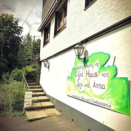 Jeje Und Anna's Eifel Haus Μοτέλ 3*