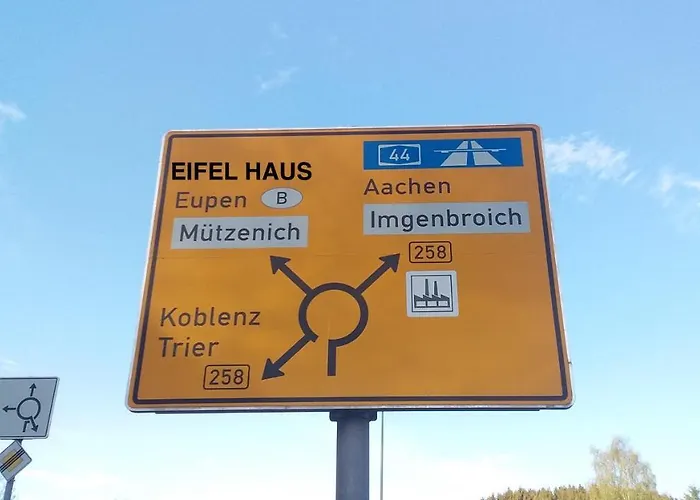 Jeje Und Anna's Eifel Haus Motel