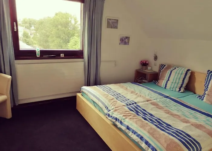 Jeje Und Anna's Eifel Haus